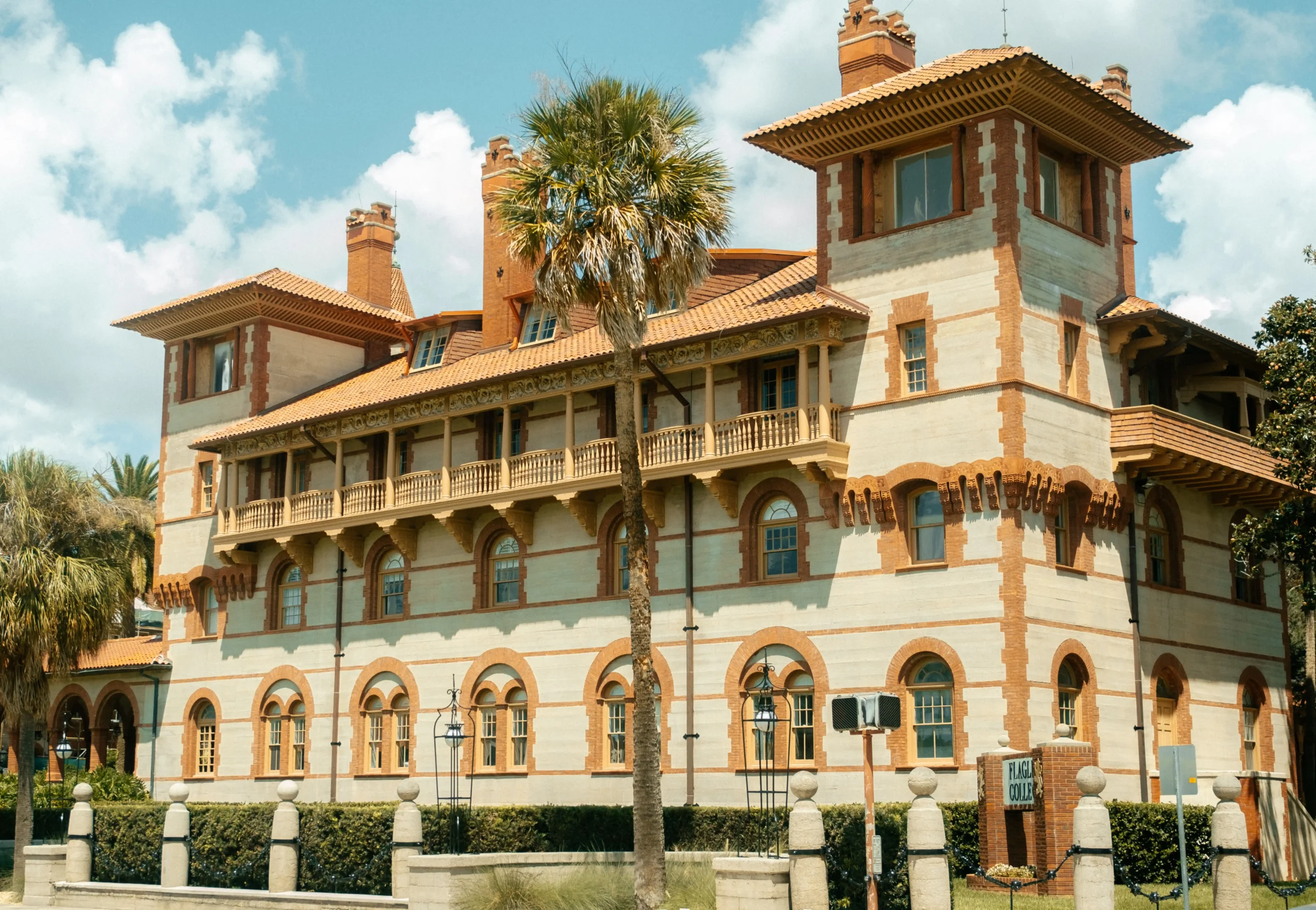 Legal compliance guide for sellers with due diligence checklist for building code violations and disclosure requirements in Florida