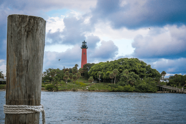 alt = "the jupiter lighthouse in may 2022 in south florida"